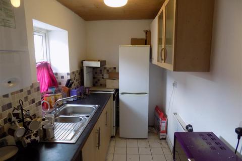 2 bedroom terraced house for sale, Independent Street, Bradford 5 -  Two bed through by light cottage