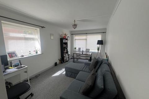 1 bedroom flat to rent, Chester Court, Davigdor Road, Hove, BN3 1RB