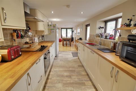 4 bedroom detached house for sale, Latchen, Longhope