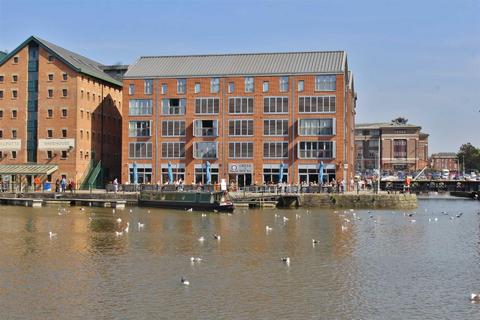 undefined, Merchants Quay, Gloucester Docks