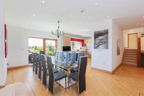 5 bedroom detached house for sale, Widmore Lane, Sonning Common RG4