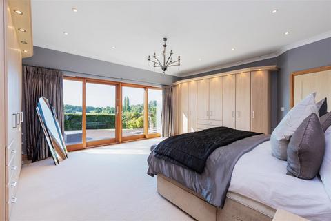 5 bedroom detached house for sale, Widmore Lane, Sonning Common RG4