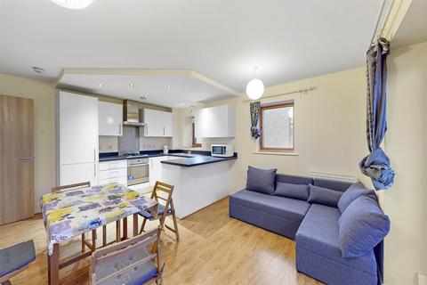 2 bedroom apartment to rent, Canterbury Court, Harrow Road, Wembley