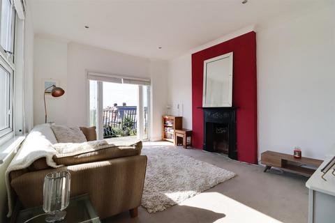 3 bedroom penthouse for sale, 1152 London Road, Leigh-on-Sea SS9