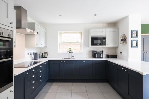 17 Farefield Close, Dalton, Thirsk, YO7 3FD