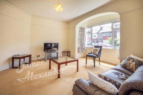 4 bedroom semi-detached house for sale, Norbury Crescent, London
