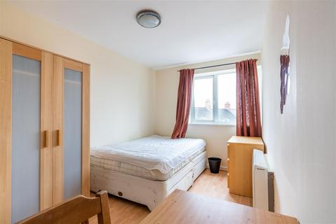 2 bedroom apartment to rent, Lonsdale Court, Jesmond, NE2