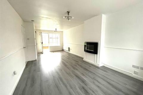 11 Aston Close, Little Haywood, Stafford, ST18 0YN