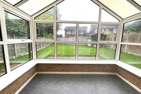 11 Aston Close, Little Haywood, Stafford, ST18 0YN