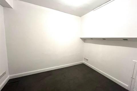 11 Aston Close, Little Haywood, Stafford, ST18 0YN