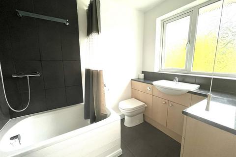 11 Aston Close, Little Haywood, Stafford, ST18 0YN