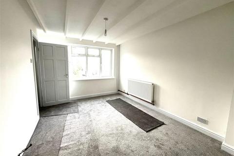 9 Eagle Close, Walsall, WS6 7LA