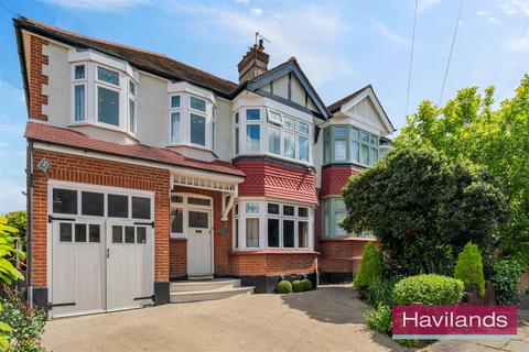 4 bedroom semi-detached house for sale, Hillcrest, London