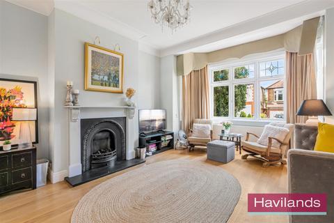 4 bedroom semi-detached house for sale, Hillcrest, London