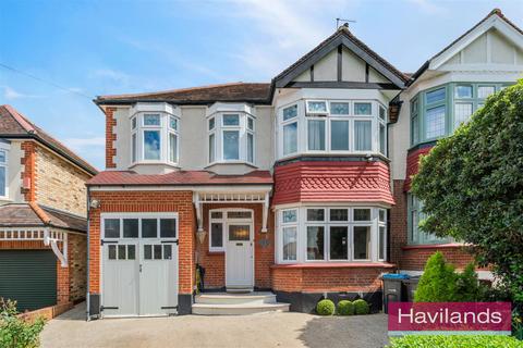 4 bedroom semi-detached house for sale, Hillcrest, London