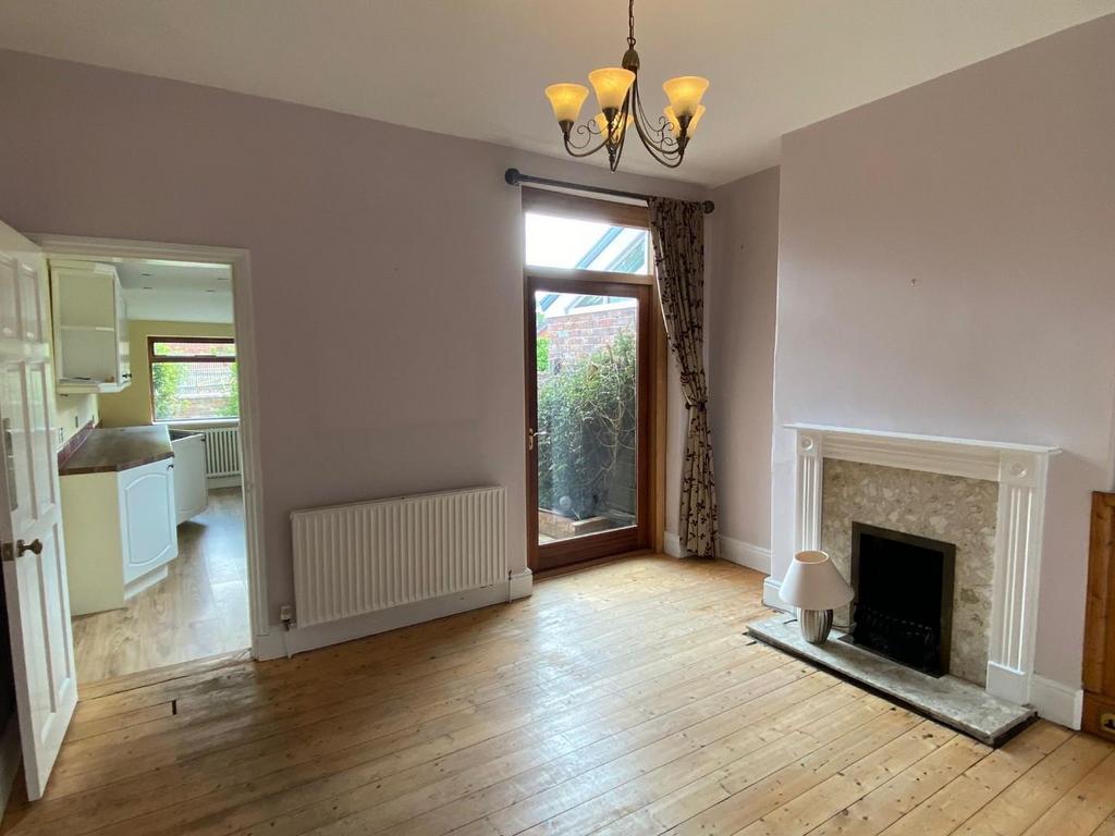 Dining room 2.jpg