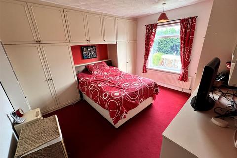 3 bedroom semi-detached house for sale, Glebelands, Knottingley