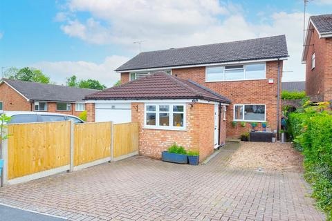 4 bedroom semi-detached house for sale, Bartok Close, Basingstoke RG22