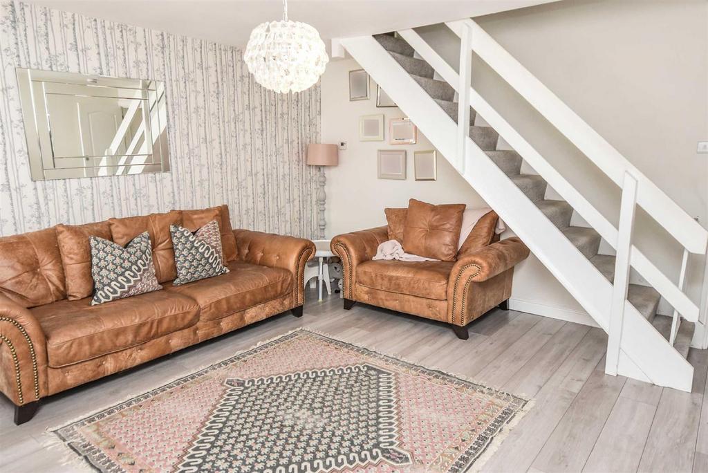 Patrick Road, Corby NN18 3 bed terraced house £950 pcm (£219 pw)