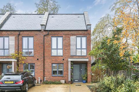 3 bedroom end of terrace house for sale, Coldhams Place, Cambridge CB1