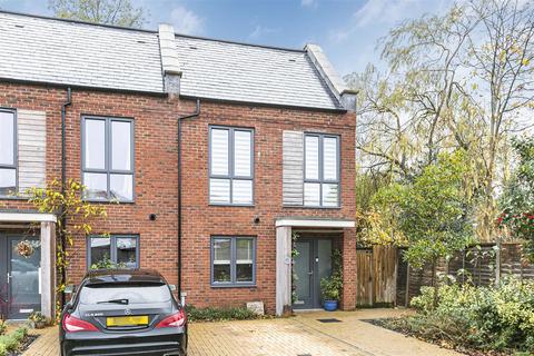 3 bedroom end of terrace house for sale, Coldhams Place, Cambridge CB1