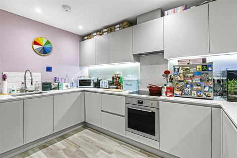 14 Coldhams Place, Cambridge, CB1 3HE