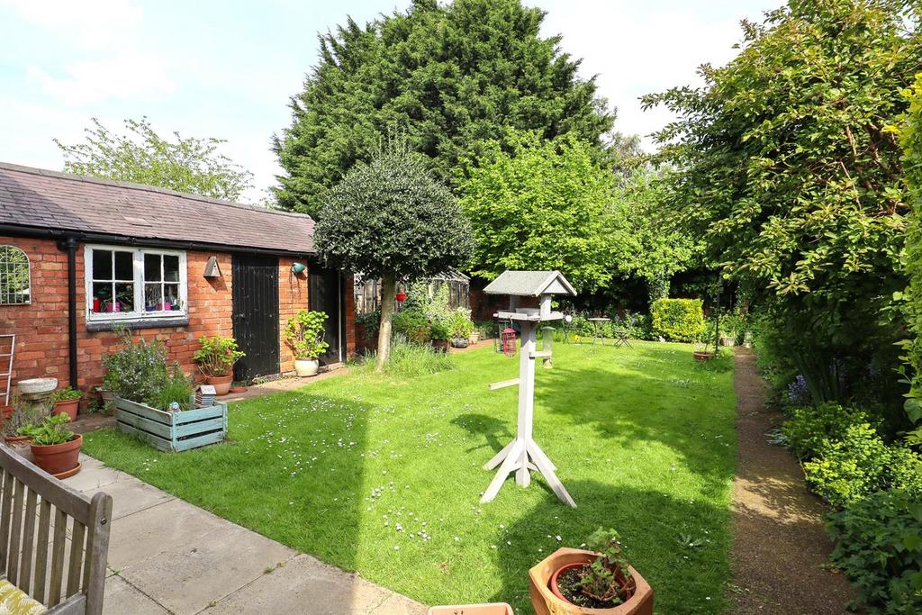 Garden 2.jpg