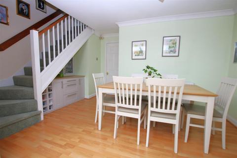 12 Bourton Close, Northampton, NN4 9YT