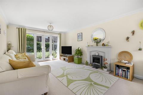 19 Thornbury, Comberton, Cambridge, CB23 7AP