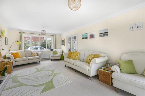 19 Thornbury, Comberton, Cambridge, CB23 7AP