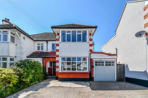 4 bedroom semi-detached house for sale, Chapmans Walk, Leigh-On-Sea SS9