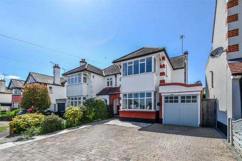 4 bedroom semi-detached house for sale, Chapmans Walk, Leigh-On-Sea SS9