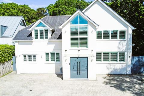 7 Corfe Way, Broadstone, BH18 9ND