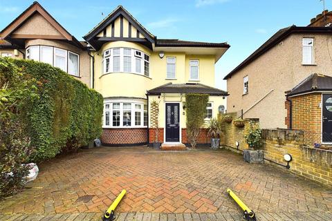 3 bedroom end of terrace house for sale, Linden Avenue, Ruislip HA4