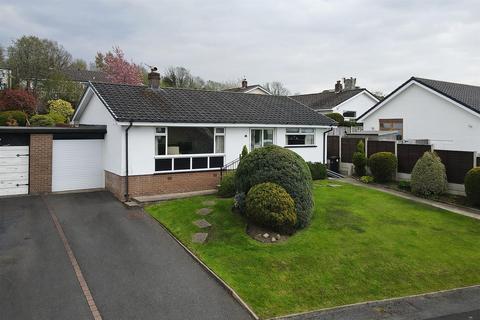 2 bedroom detached bungalow to rent, Irwell Rise, Bollington, Macclesfield, Cheshire, SK10 5YE
