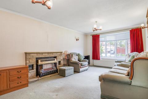 40 Wincote Close, Kenilworth, CV8 2QE