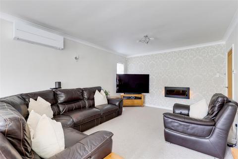 119 Bar Lane, Nottingham, NG6 0HT