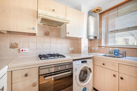 1 bedroom house to rent, Nuthatch Close, Staines-upon-Thames TW19