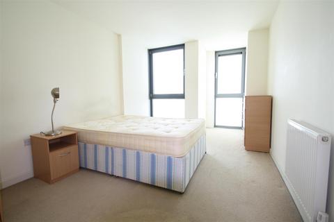 2 bedroom flat to rent, George Hudson Tower, High Street, Stratford E15