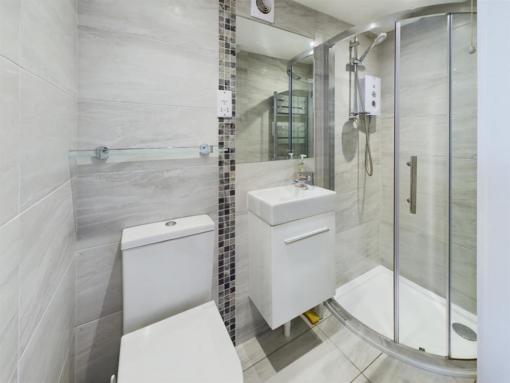 Guest Suite Shower Room.