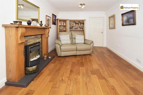 13 Argosy Close, Stoke-on-trent, ST3 7QL
