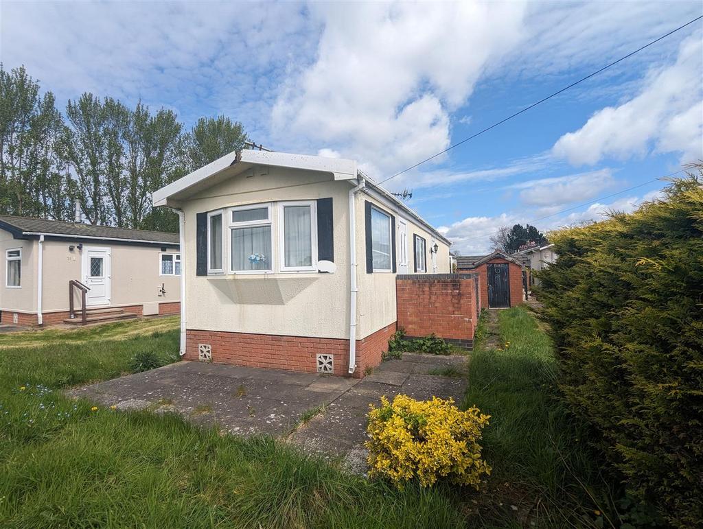 Oak Lane, Coventry CV5 2 bed park home for sale £80,000