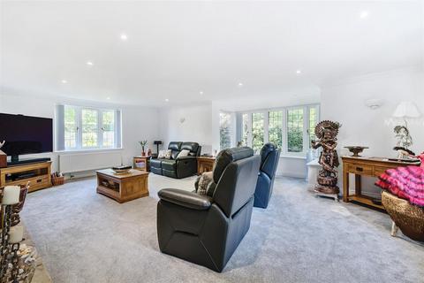 7 bedroom detached house for sale, Walpole Avenue, Chipstead