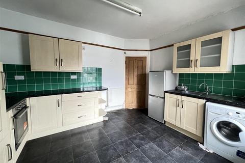 2 bedroom flat for sale, Tanybryn Street, Aberdare CF44