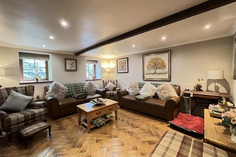 11 Forge Trip, Aberdare, CF44 0RW
