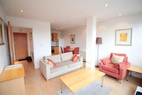 1 bedroom apartment to rent, Courtenay House, London SW2
