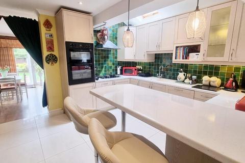 42 Mountford Drive, Sutton Coldfield, B75 6TA