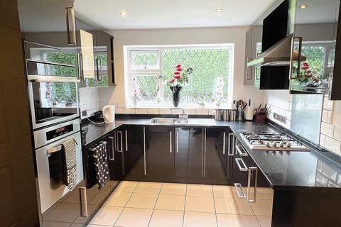 4 bedroom detached house for sale, Marlborough Close, Four Oaks, Sutton Coldfield