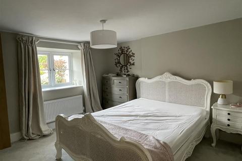 2 bedroom cottage to rent, Empingham Road, Stamford