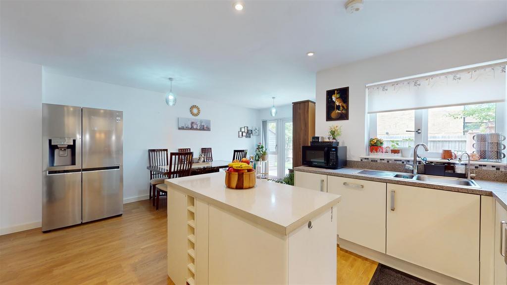 Kitchen/dining room/family room